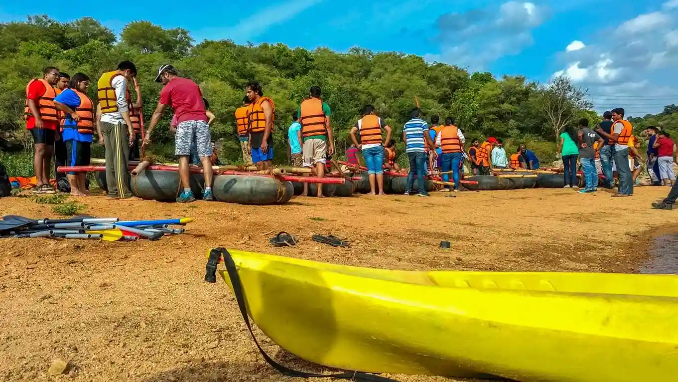 Raft Building Quest